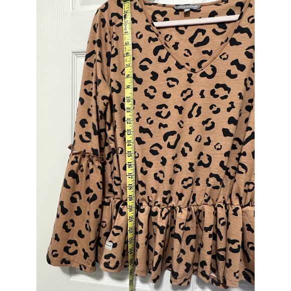 Simply Southern Womens Size Xl Cheetah Print Blouse With ruffle Bottom. Boho - Picture 4 of 10